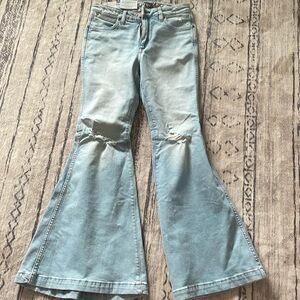 Women’s retro flare jeans size 27x32